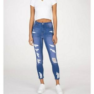 Highwaisted Blueberry Wash Destructed Jeggings